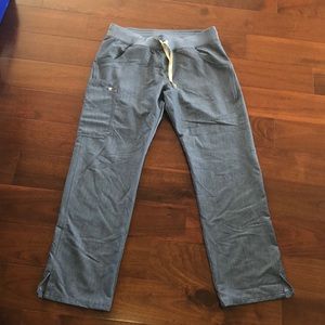 FIGS scrubs. Lightly worn KADE CARGO HEATHER DENIM